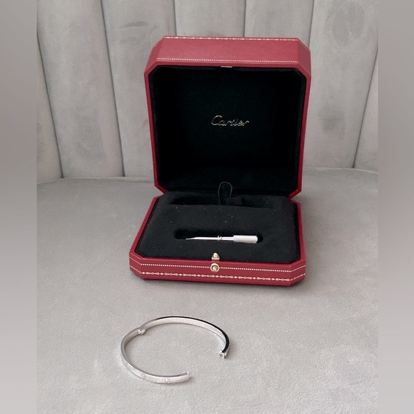 ❗️SOLD❗️Brand New Cartier White Gold Small Love Bracelet with Six Diamonds - Picture 6 of 8